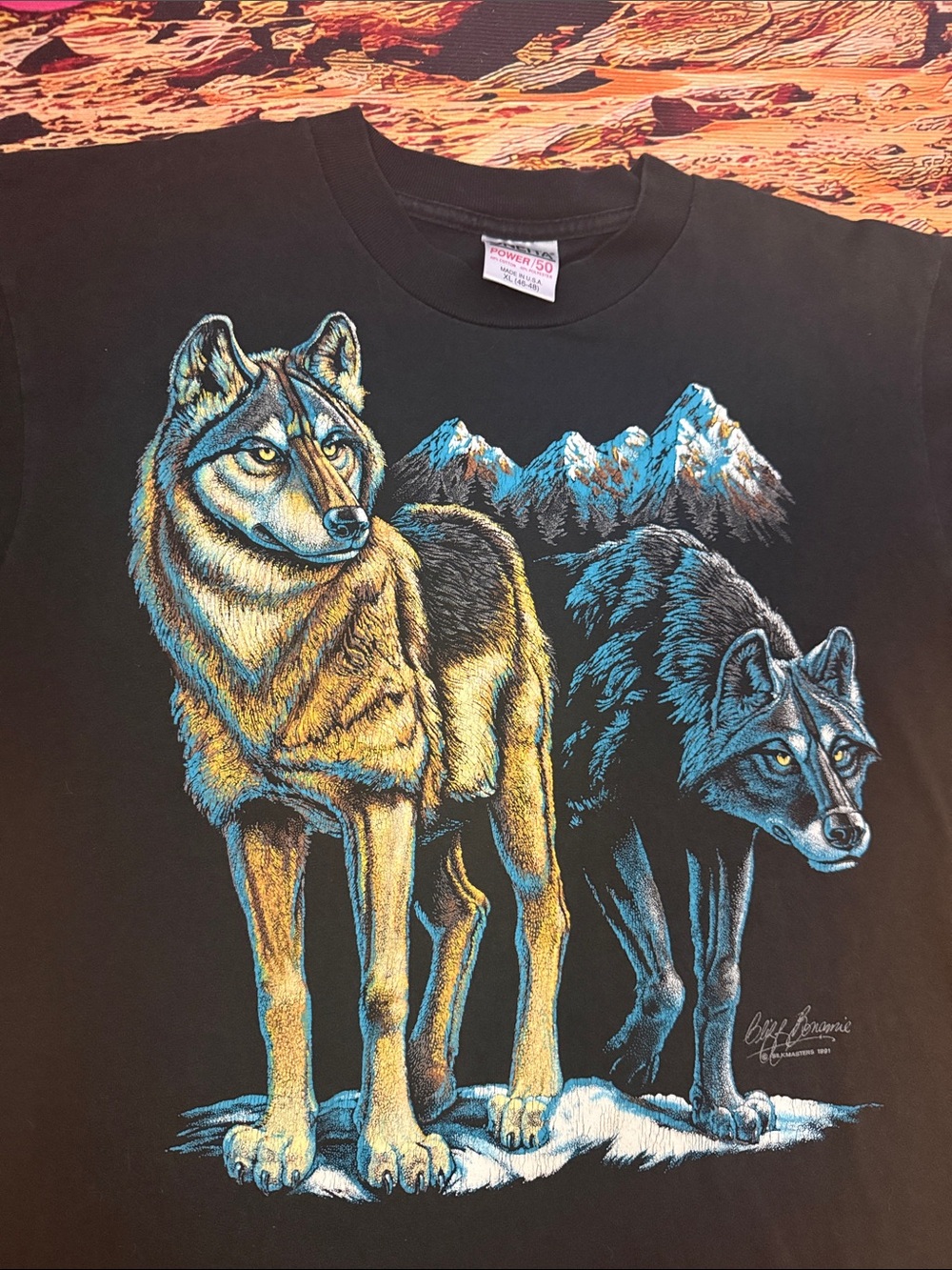 Vintage • 1991 Silkmasters Smoking mountain graphic tee